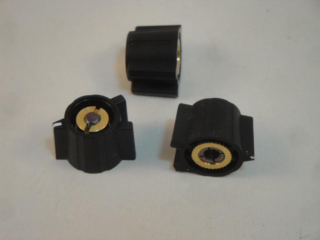 SW151 004 SW Drehknopf mit 3 Knebel und Strich, Sifam SW151